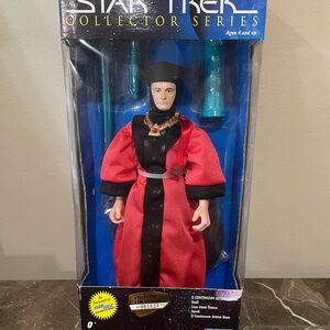 1997 Playmates Star Trek Alien Edition Collector Series Q NRFB